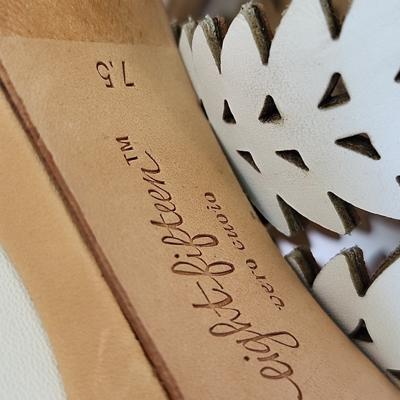 ANTHROPOLOGIE EIGHT FIFTEEN BONFIRE LEATHER LASER CUT ANKLE STRAP HEELED SANDALS - Picture 5 of 9